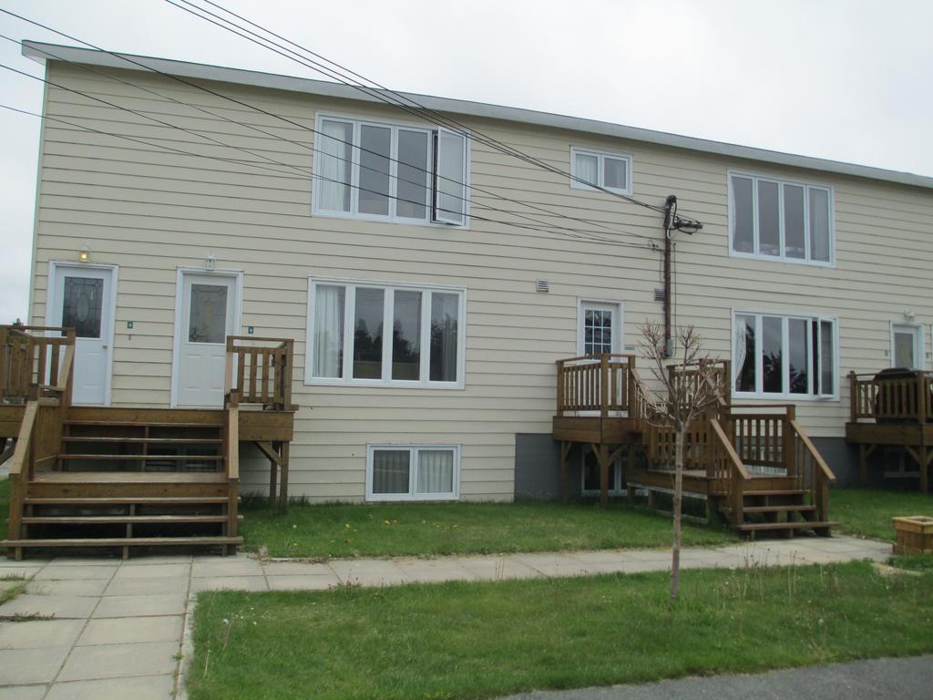 Comerford'S Ocean View Suites Holyrood Exterior photo