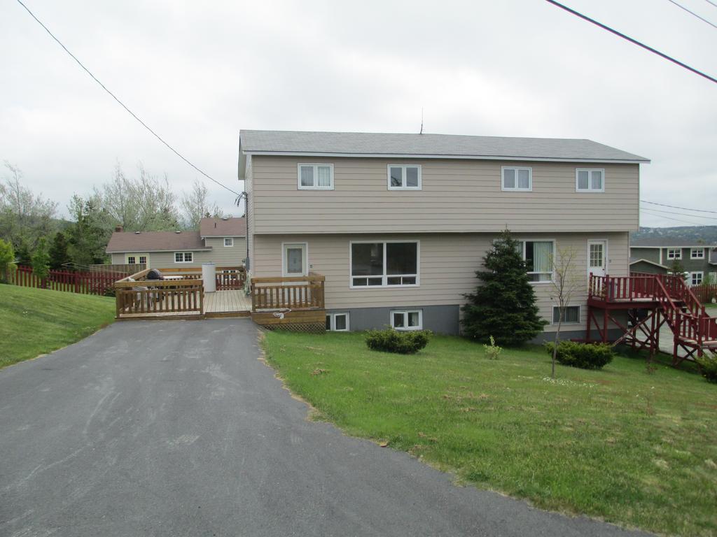 Comerford'S Ocean View Suites Holyrood Exterior photo