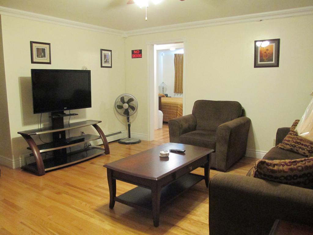 Comerford'S Ocean View Suites Holyrood Room photo