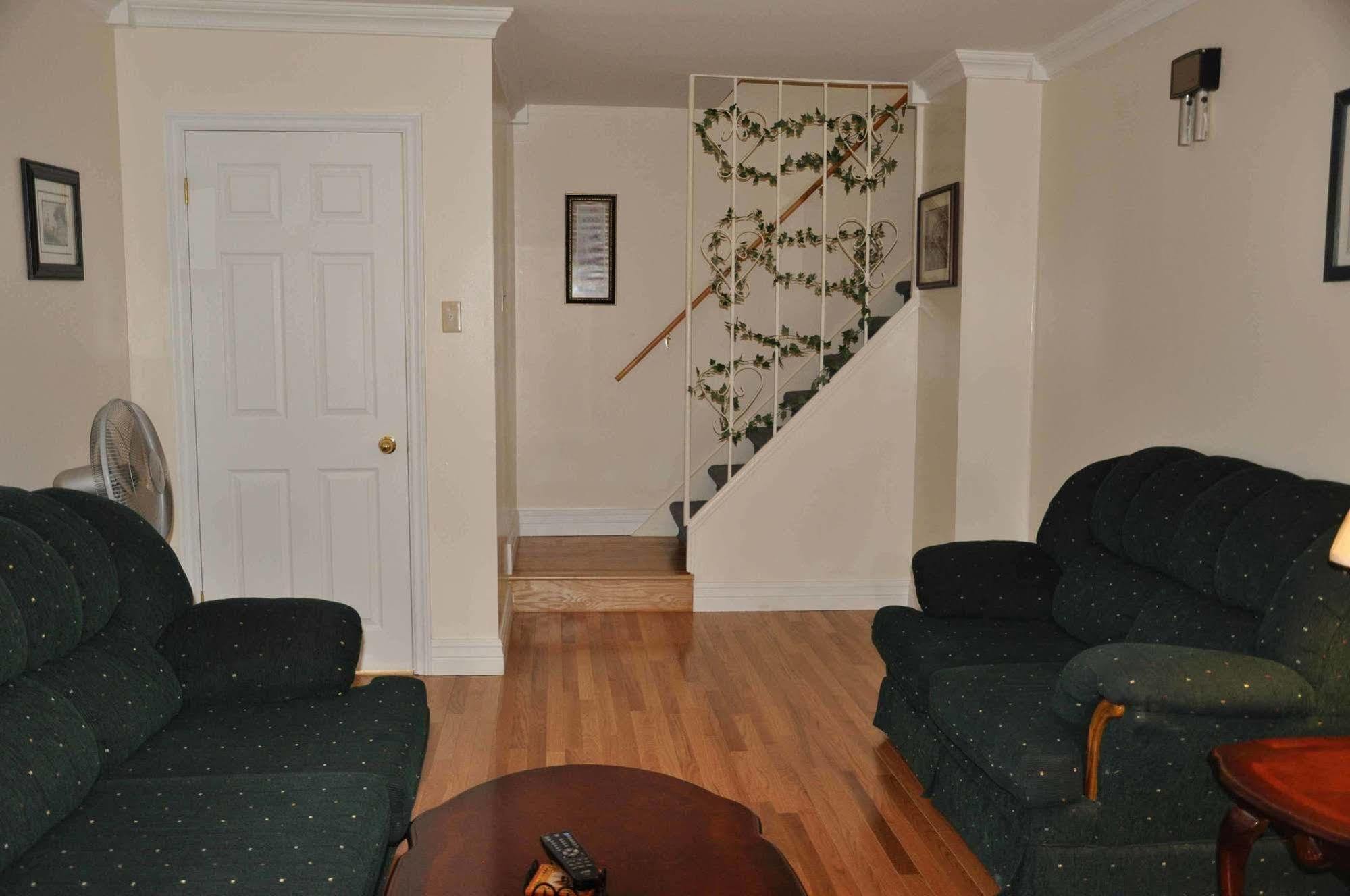 Comerford'S Ocean View Suites Holyrood Exterior photo