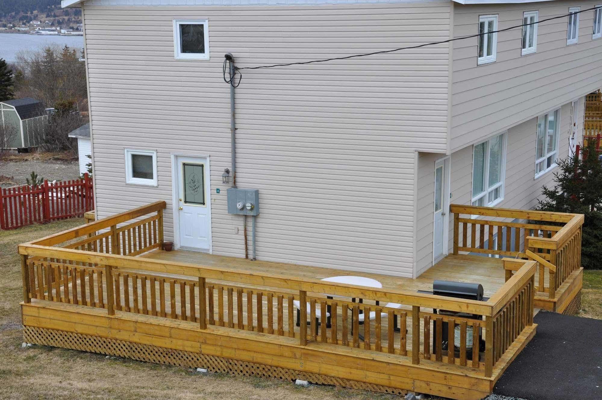 Comerford'S Ocean View Suites Holyrood Exterior photo